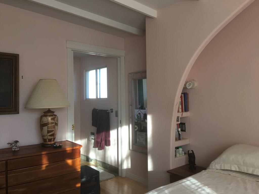 Mediterranean Edmonton B&B Екстериор снимка