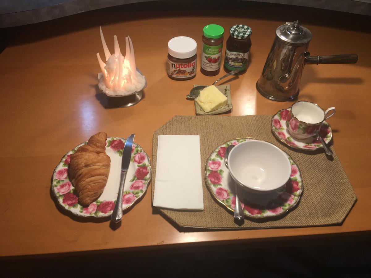Mediterranean Edmonton B&B Екстериор снимка
