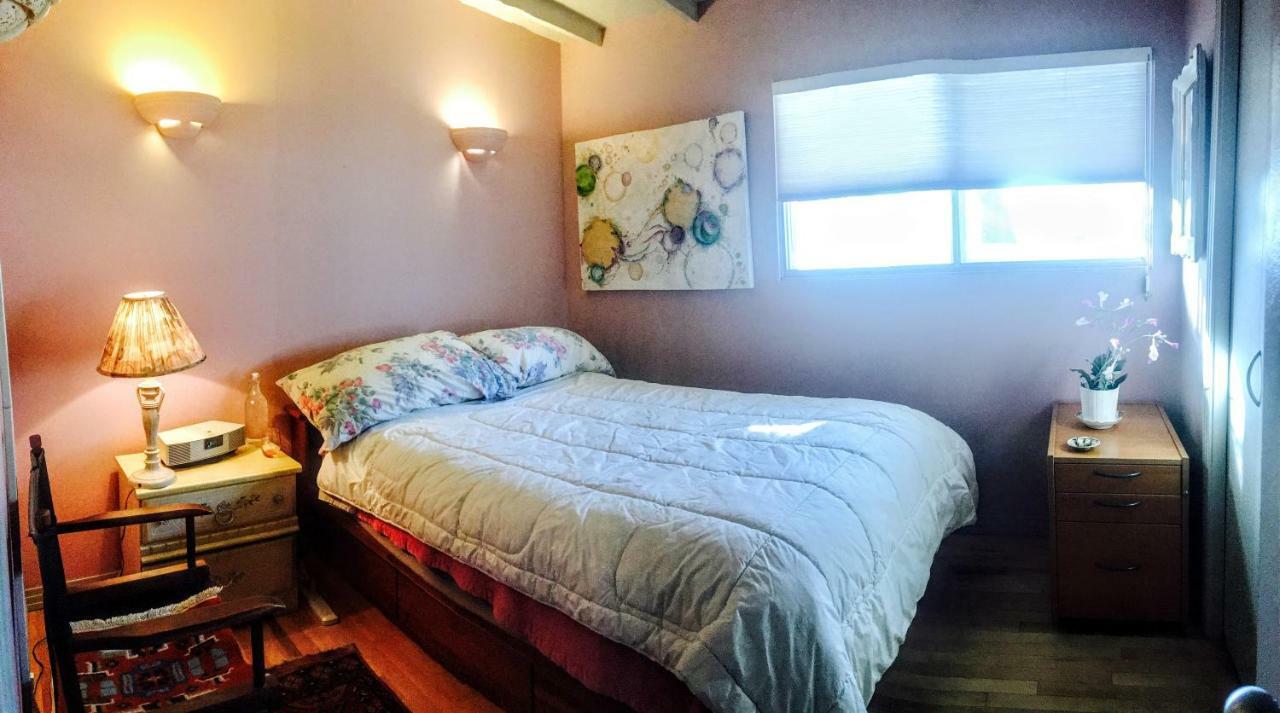Mediterranean Edmonton B&B Екстериор снимка
